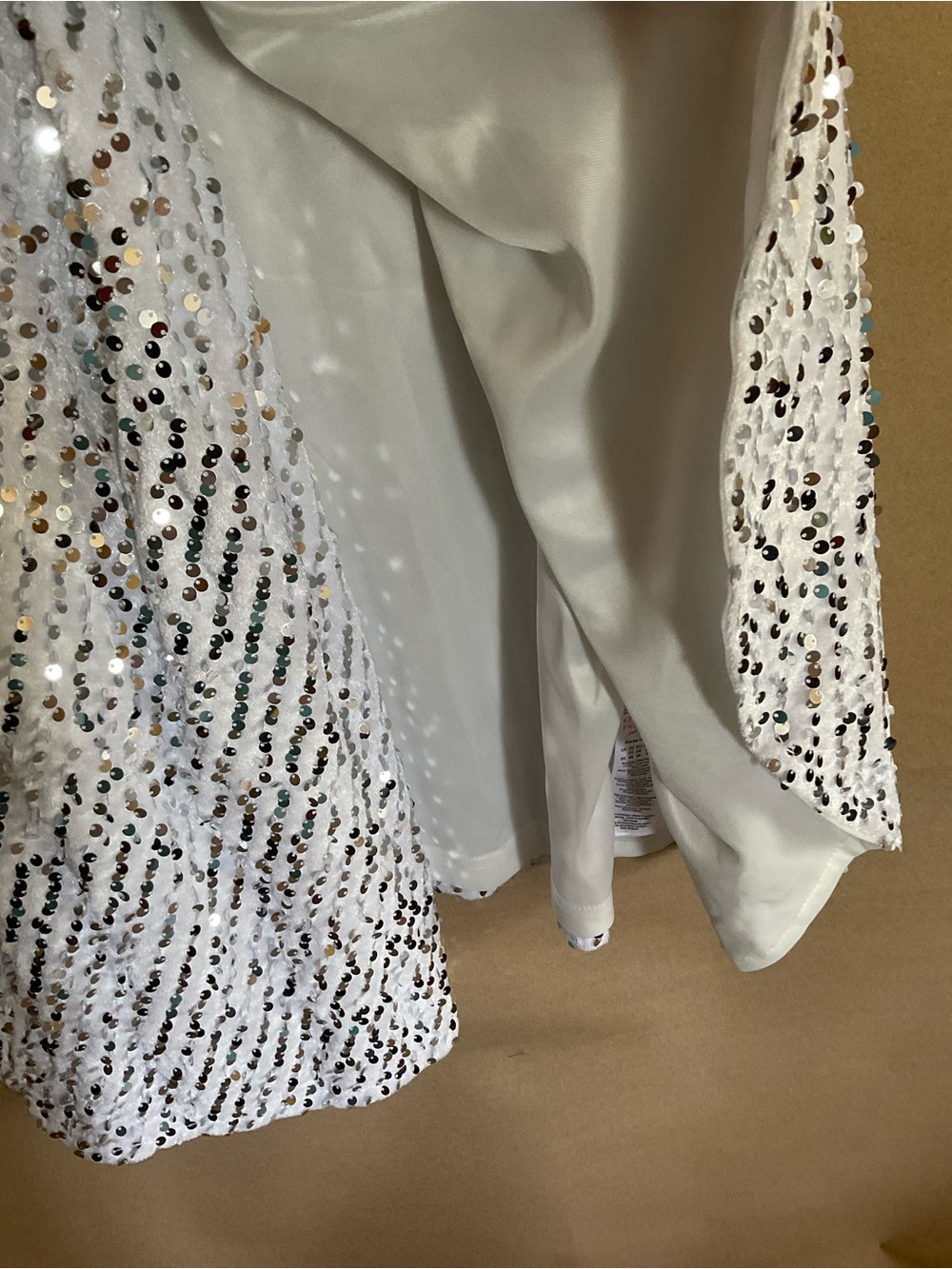 BOOHOO White Sequin V-Neck Party Dress. NWT. Size 16 - Picture 3 of 11